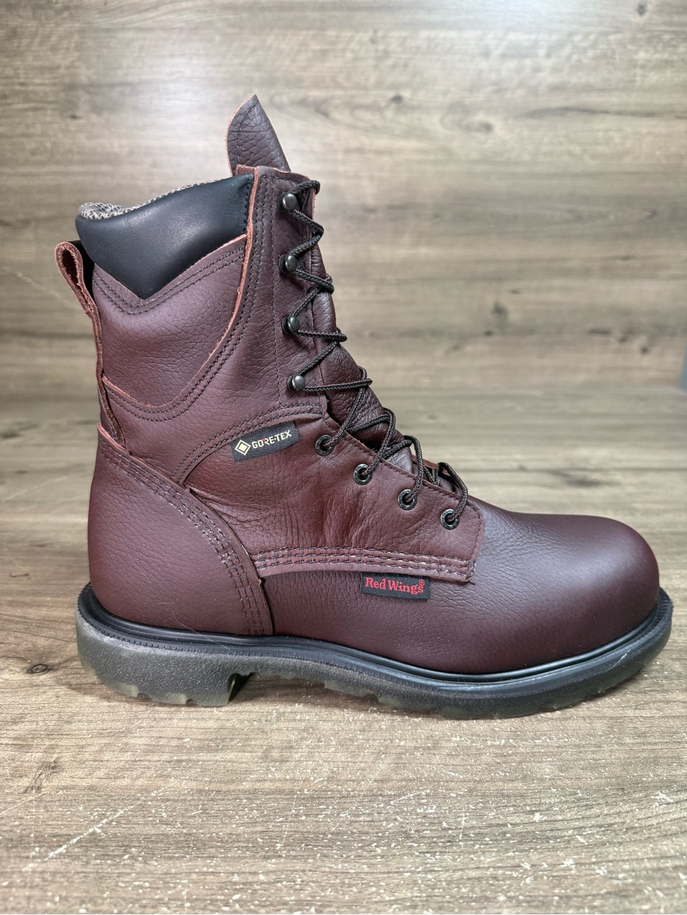 Red Wing 2414 Mens 10.5 D Gore-Tex Steel Toe Waterproof Work Boots USA NEW